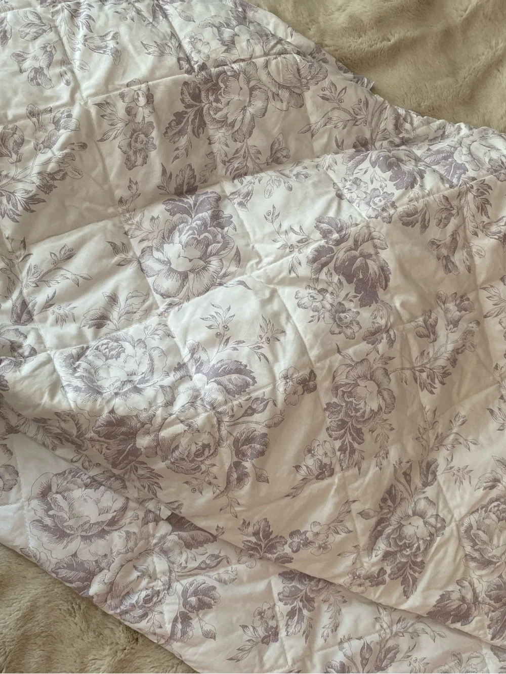 Cabbages & Roses London 2 quilted pillowcases/shams floral print
